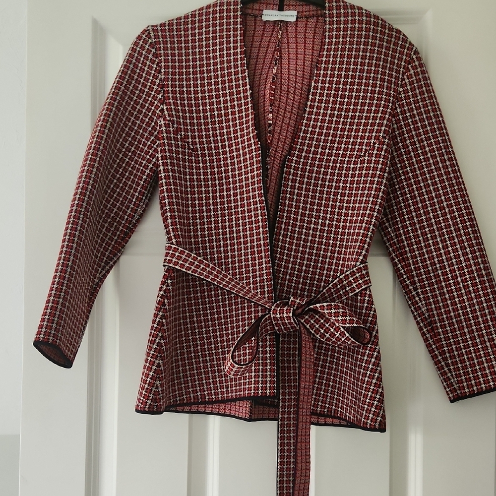 Elegant Red Checkered Women's Jacket